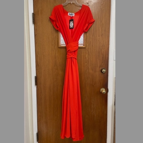 NWT MEGHAN LA Jasmine Maxi Wrap Dress Red READ - Picture 3 of 13